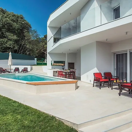Holiday home Valery Stinjan