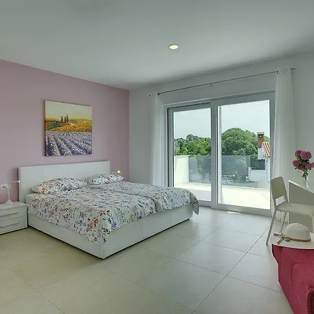 Holiday home Valery Stinjan